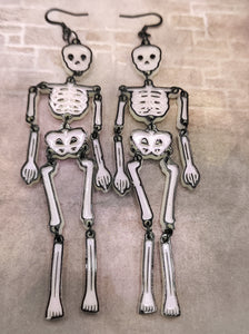 Squelettes decortiqués boucles d'oreilles/Skeletoons dance earrings