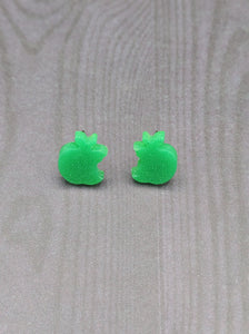 Petites pommes empoisonnés boucles d'oreilles/ Tiny Poisonous Apple earrings