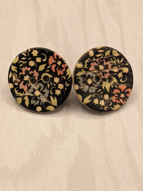 Lit de fleurs/ Bed of flowers wooden earrings