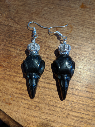 Gothic crown raven skulls earrings